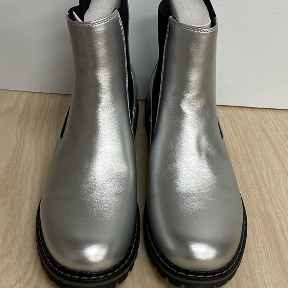 Corkys To Be Honest Round Toe Chelsea Booties Womens Silver Casual Boots NEW - Picture 8 of 11
